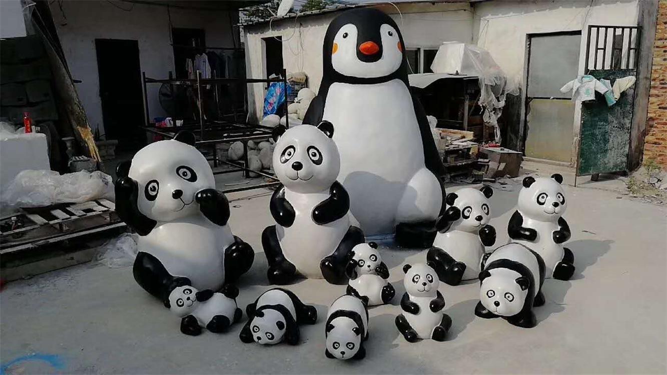 玻璃鋼熊貓雕塑定制